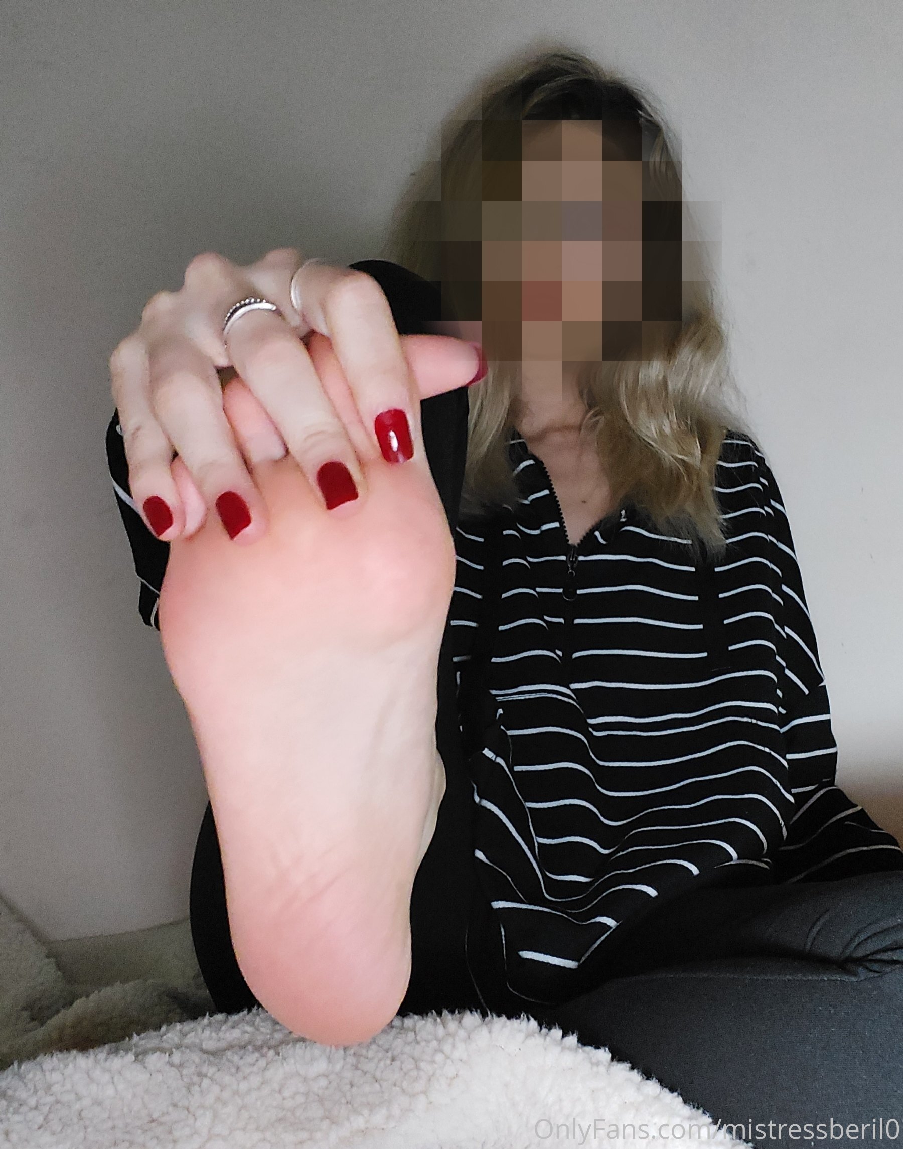 Mistress Beril 284